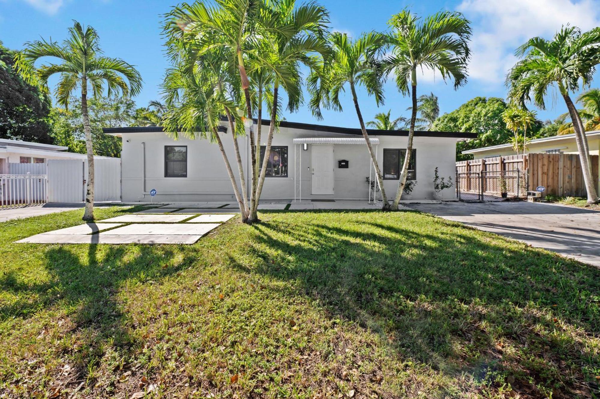 3 Bedroom And 2 Bath North Miami, Florida Exterior photo